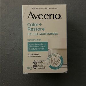 NEW Aveeno Calm + Restore oat gel moisturizer for sensitive skin